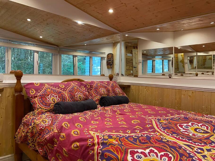 Holiday home Cuckoo Cabin, Tyn Y Cwm *
